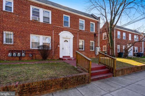 463 Orange St, Washington, DC 20032-1635