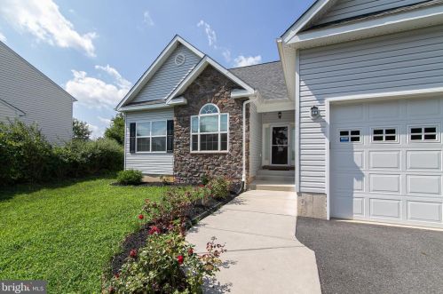1017 Kiamensi Rd, Wilmington, DE 19804-3423