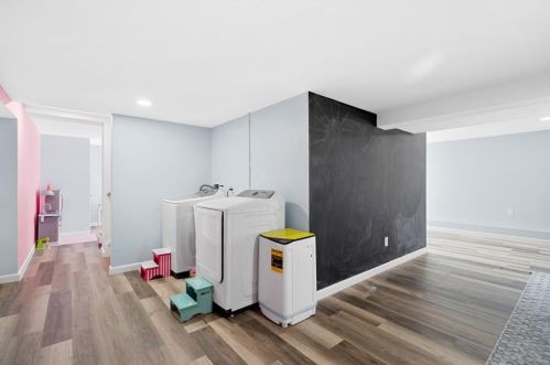 37 Millers Brook Dr, Cumberland RI  02864-6163 exterior