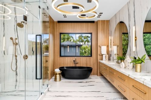 4508 Haskell Ave, Van Nuys CA  91436-3148 exterior