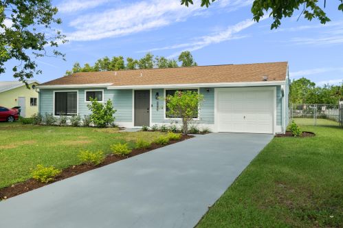 2136 East Dunbrooke Cir, Fort Pierce, FL 34952-8114