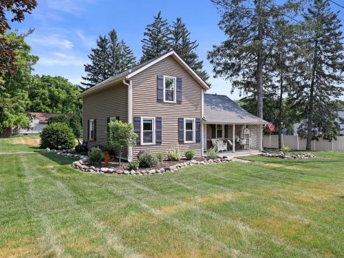 3722 Cedar Creek Rd, West Bend WI  53095-8759 exterior