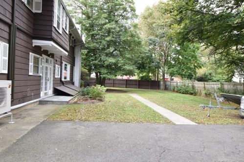 690 Clinton Ave, Bridgeport CT 06605-1702 exterior