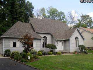571 Ledge Rd, Macedonia, OH 44056-1021