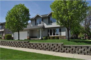4142 Patricia Dr, Des Moines, IA 50322-1303