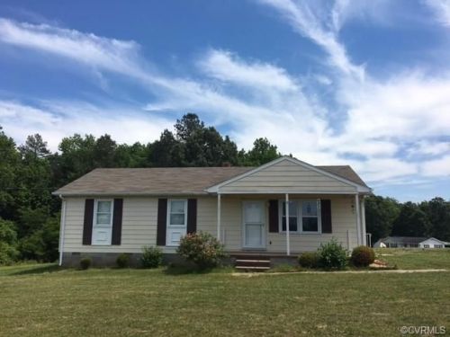 1557 Sharps Rd, Foneswood, VA 22572-3906