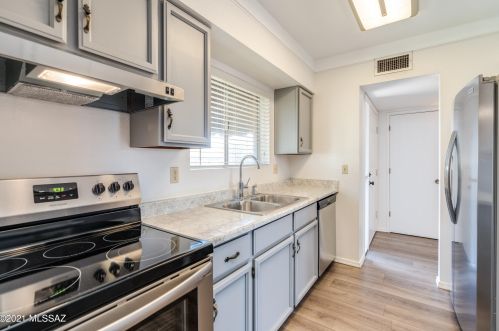 2713 Jennie Ln, Tucson, AZ 85713-1152