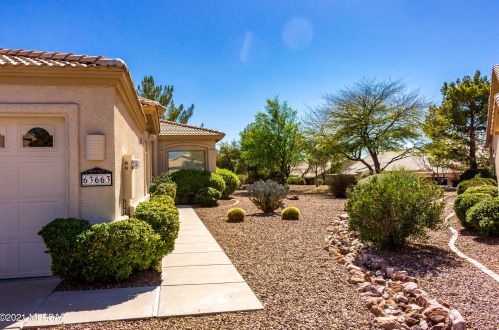 63663 Hideaway Ln, Tucson, AZ 85739-2132