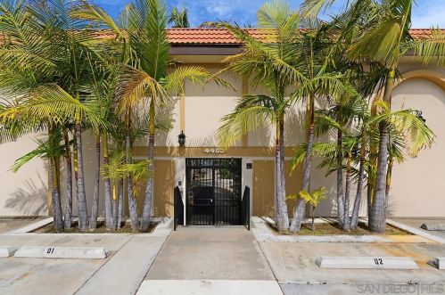 4463 Idaho St, San Diego, CA 92116-3182