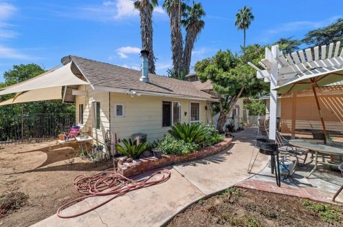 2595 Gibson St, Riverside CA  92503-6329 exterior