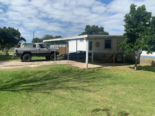 215 2nd St, Orlando, FL 32824-8216