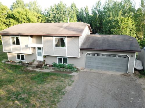 5735 318th St, Stacy, MN 55079-9560