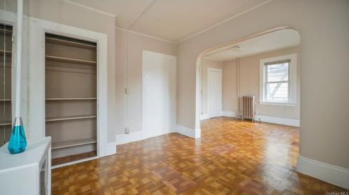 61 Poningo St, Rye Brook NY  10573-4011 exterior