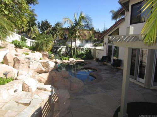 3986 Caminito Cassis, San Diego CA 92122-1977 exterior