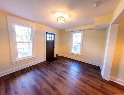 7 Center St, Patterson NY  12563-3116 exterior