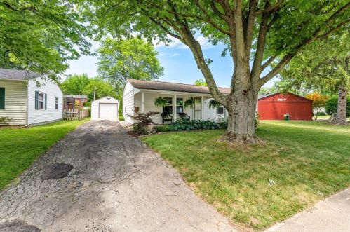 40 Vaughn Rd, Delaware, OH 43015-2221