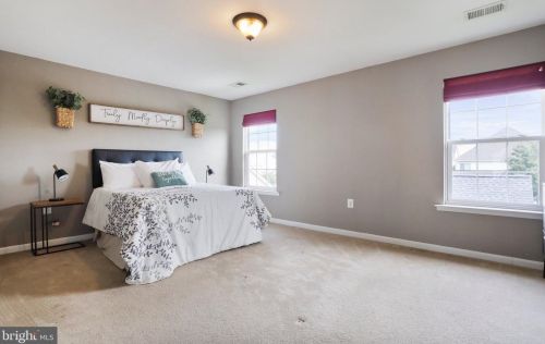 214 Union Ridge Dr, Charles Town WV  25414-4950 exterior