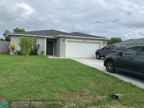 2879 Ann Arbor Rd, Fort Pierce, FL 34953-6924