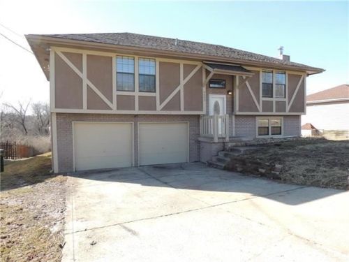 9603 49 St, Shawnee Mission KS  66203-1148 exterior