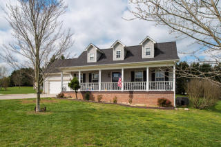1267 Christianburg Ln, Sweetwater, TN 37874-6285
