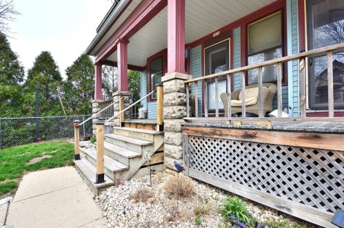 3414 Clybourn St, Milwaukee, WI 53208-3810