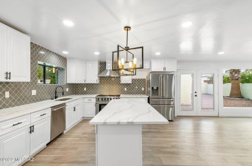 341 Tucson Blvd, Tucson AZ 85713-2065 exterior