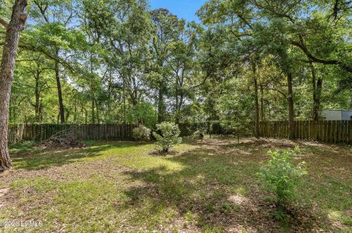 20 Calico Ct, Beaufort SC  29906-8900 exterior