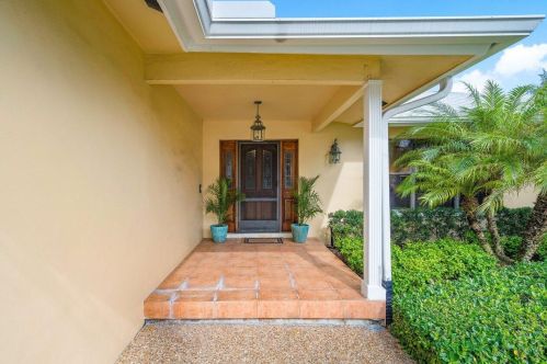 1135 Harbor Dr, Delray Beach, FL 33483-7115