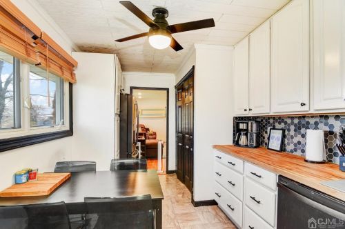 47 Charles Ter, Piscataway NJ  08854-5338 exterior