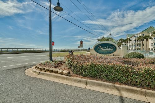206 Avalon Blvd, Destin, FL 32550-3847