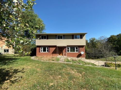 5520 Dry Ridge Rd, Cincinnati, OH 45252-1800