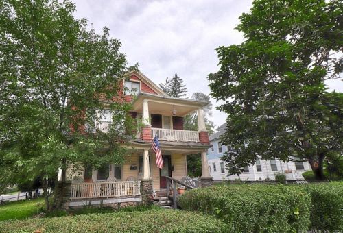 287 Frost Rd, Waterbury, CT 06705-2109