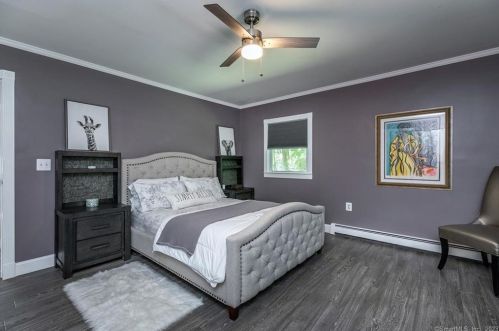 75 Candle Hill Rd, Danbury CT  06812-2412 exterior