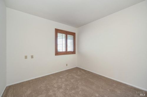 681 Seville Ln, Vacaville CA  95688-2044 exterior