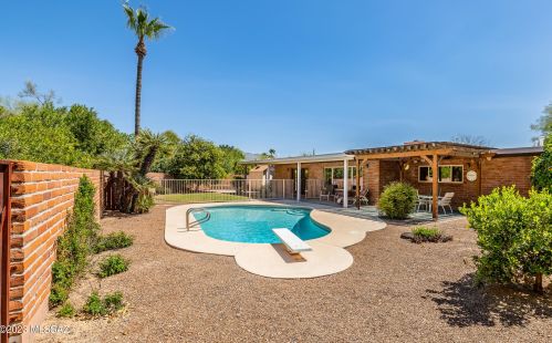 3655 Longwood Pl, Tucson, AZ 85750-2337