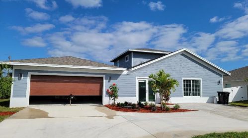 649 Chapman Ave, Fort Pierce, FL 34984-4502