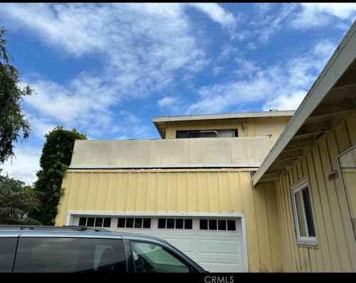 2922 Radnor Ave, Long Beach, CA 90815-1318