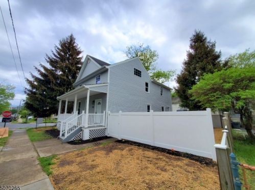 45 Emerson Ave, Rahway NJ  07065-3915 exterior