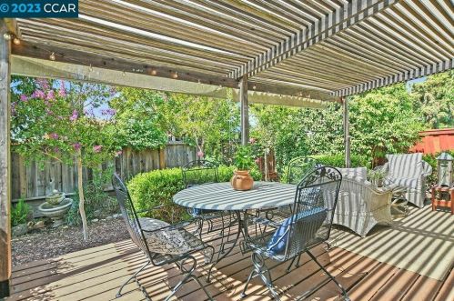 2563 Holly View Ct, Pacheco CA  94553-3457 exterior