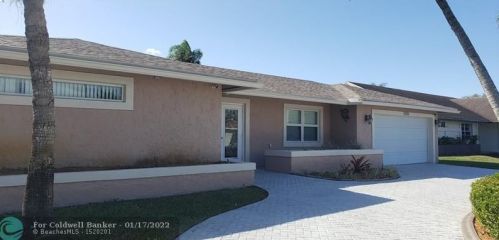 11820 23rd St, Hollywood, FL 33026-1413