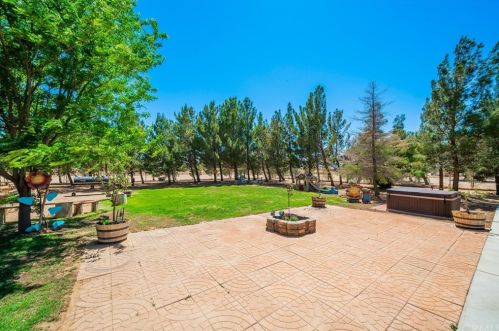 8818 Avenue, Lancaster, CA 93536-8783