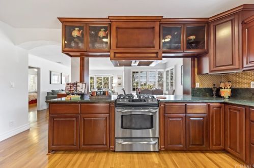 4330 Theresa St, Long Beach CA  90814-1334 exterior