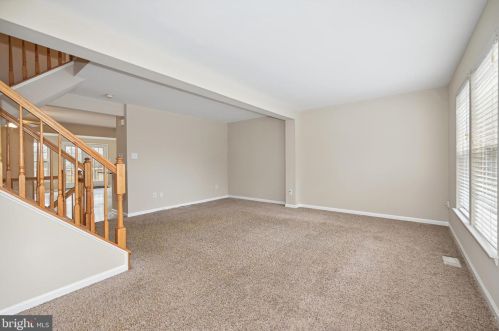 132 Cambridge Ct, West Deptford NJ  08096-6884 exterior