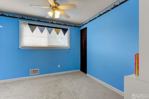28 Island Dr, Old Bridge NJ  08857-2518 exterior