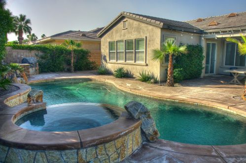 43708 Parkway Esplanade, La Quinta CA  92253-4099 exterior
