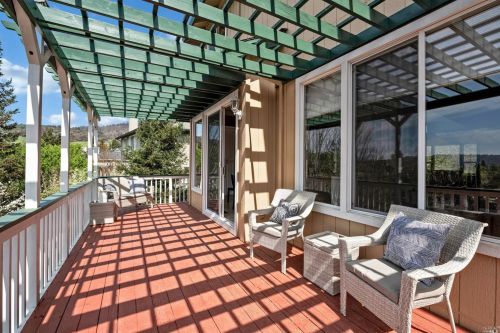 5743 Owls Nest Dr, Santa Rosa CA  95409-4350 exterior