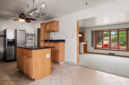 2541 80 Pl, Kenosha WI 53142-4533 exterior