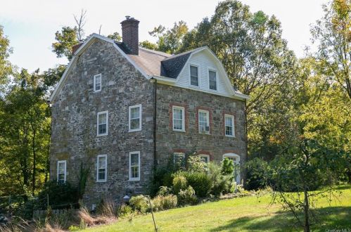 375 Angola Rd, Cornwall, NY 12518-1001