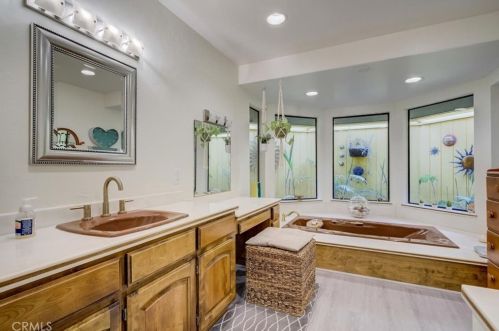 1672 Smiley Heights Dr, Redlands CA  92373-6533 exterior