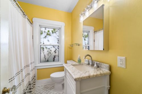 221 Cochran Rd, Pittsburgh PA  15228-1327 exterior